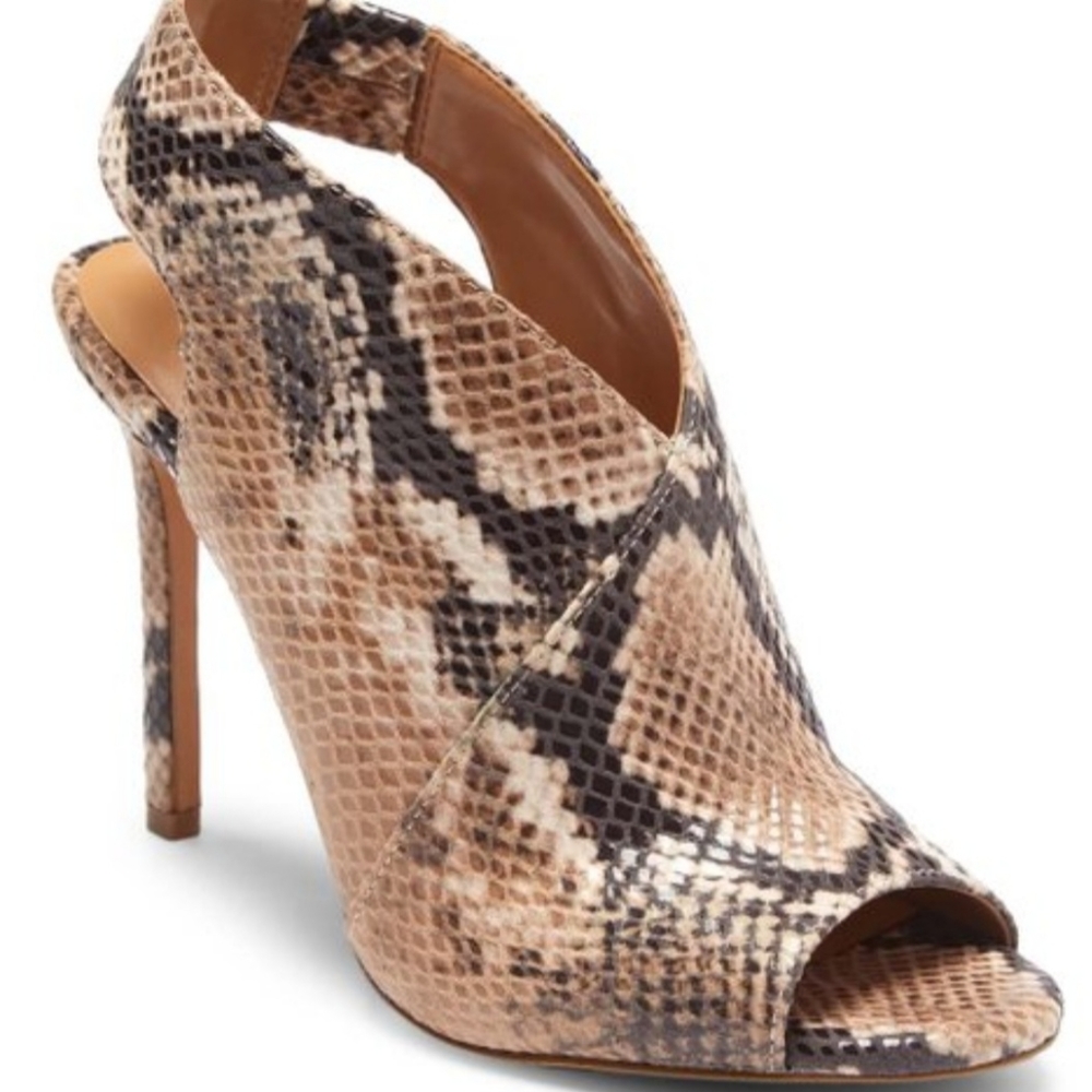 Jessica Simpson snake embossed Jelinsia open toe bootie size 6.5